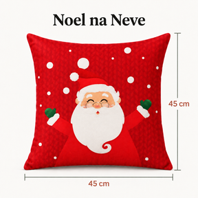Capa Noelina Celebração vermelha com Papai Noel; arte “Noel na Neve” com medidas de 45 × 45 cm.